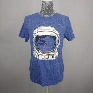 Astronaut helmet tee